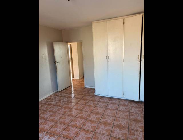1 BEDROOM APARTMENT FOR SALE IN SUNNYSIDE